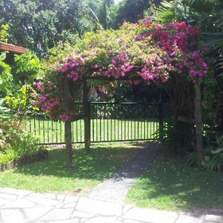 Waters Edge B&B Kaitaia Bagian luar foto