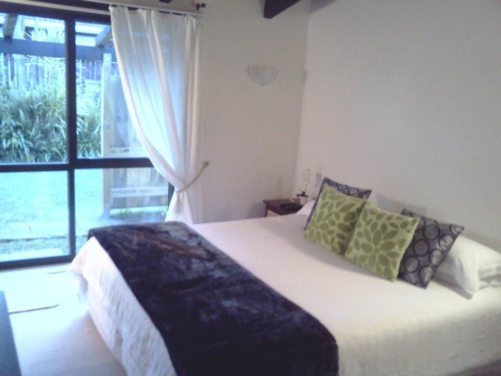 Waters Edge B&B Kaitaia Ruang foto