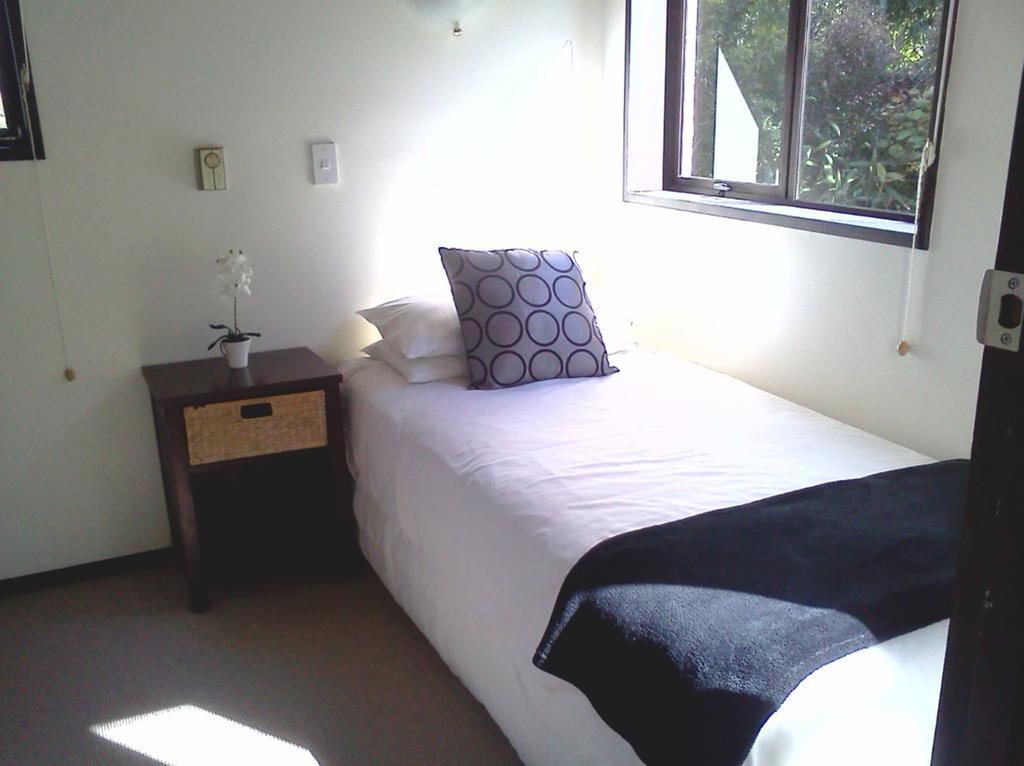 Waters Edge B&B Kaitaia Ruang foto