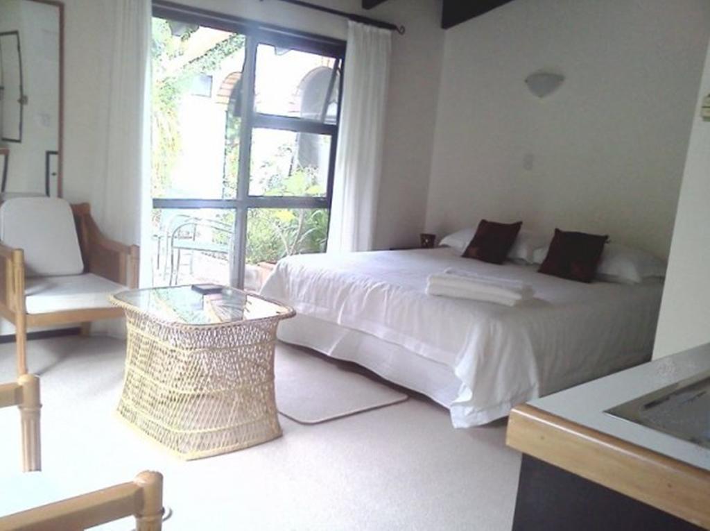 Waters Edge B&B Kaitaia Ruang foto