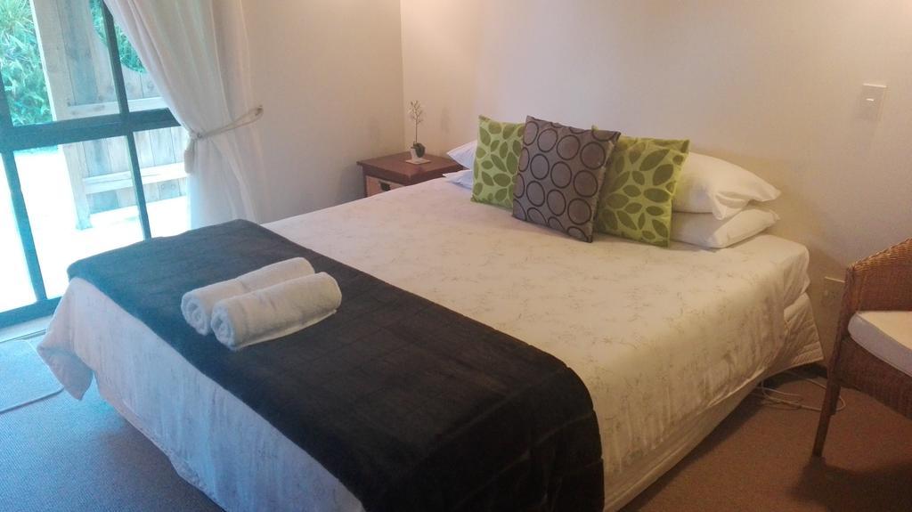 Waters Edge B&B Kaitaia Bagian luar foto